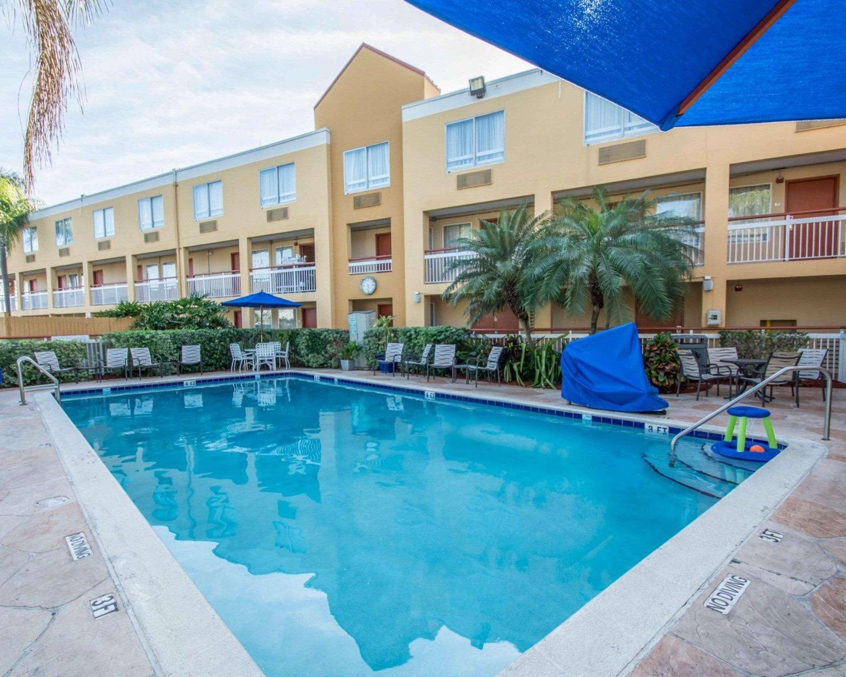 Quality Inn Miami Airport - Doral Екстер'єр фото